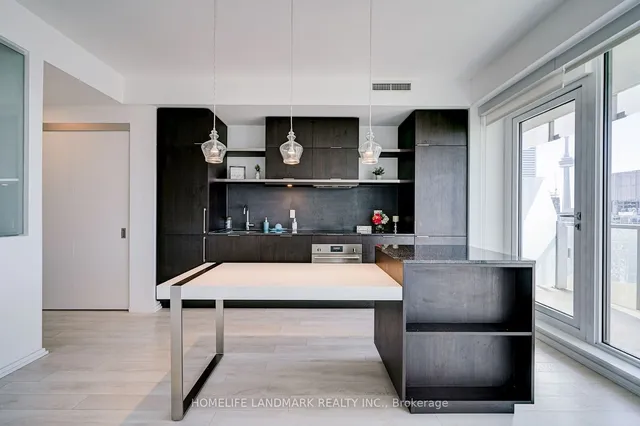 Additional image 12 of 197 Yonge St Unit 4211