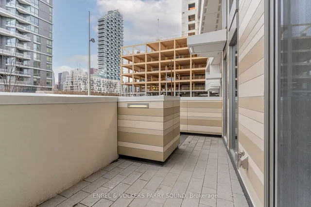 Additional image 5 of 118 Merchants' Wharf Unit 104