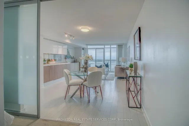 Additional image 16 of 21 Iceboat Terr Unit 2608