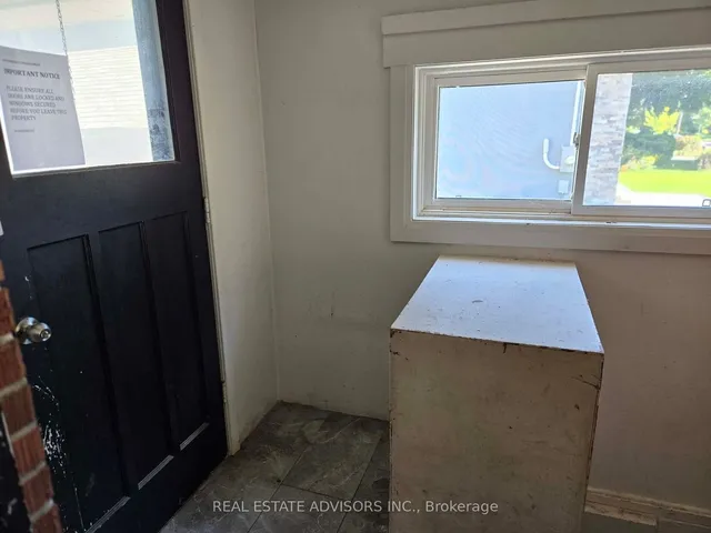 Additional image 18 of 46 Devondale Ave