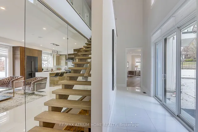 Additional image 35 of 58 Larabee Cres