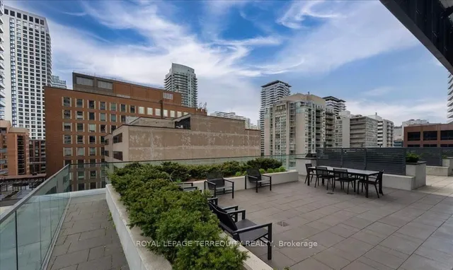 Additional image 9 of 8 Eglinton Ave Unit 3706