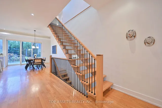 Additional image 14 of 165 Strathnairn Ave