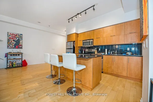 Additional image 8 of 55 Bremner Blvd Unit PH 5001