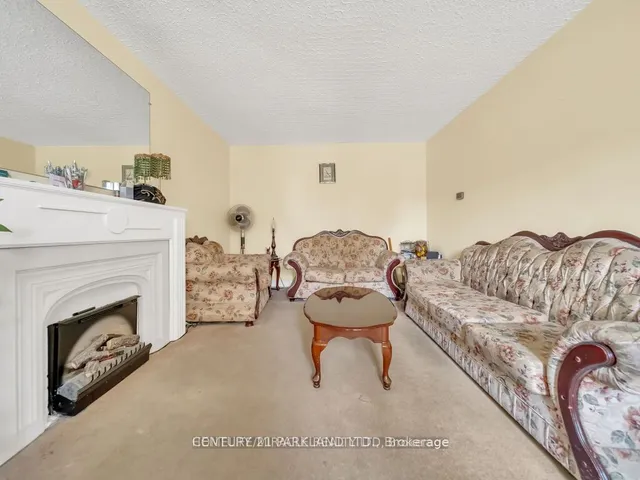 Additional image 9 of 304 Donlands Ave