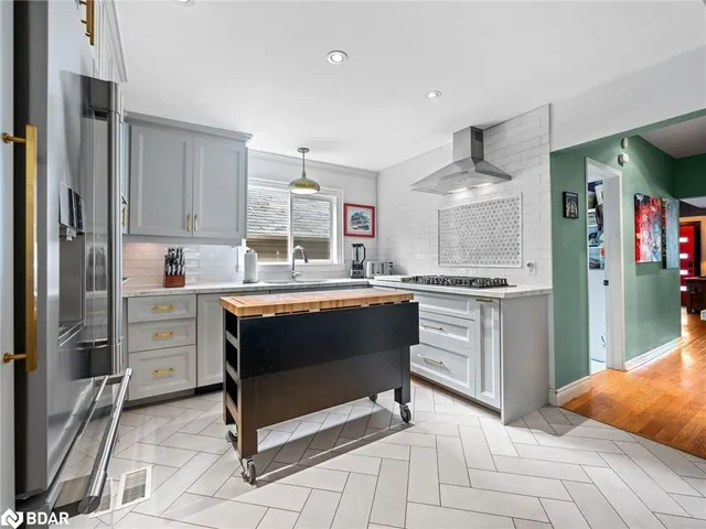 Additional image 10 of 102 Twenty Third Street