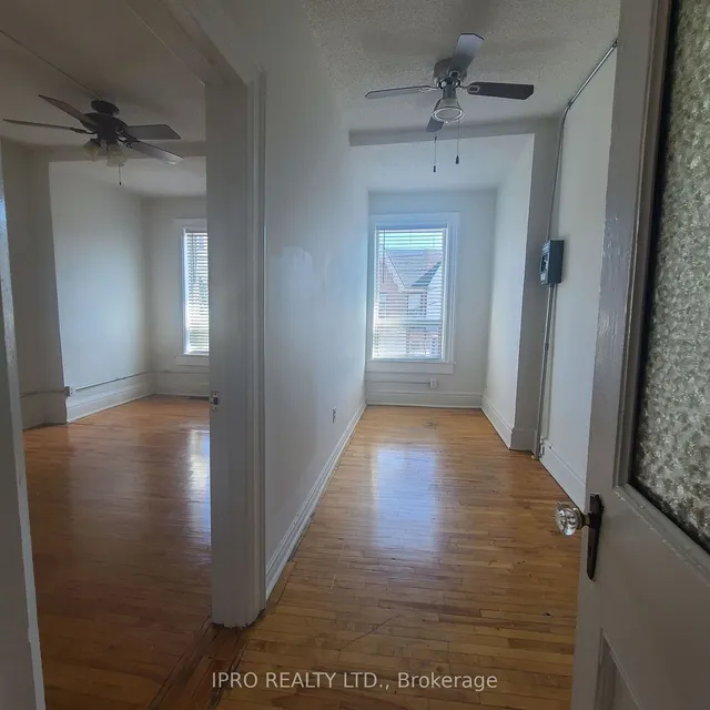 Additional image 17 of 64 Robinson St