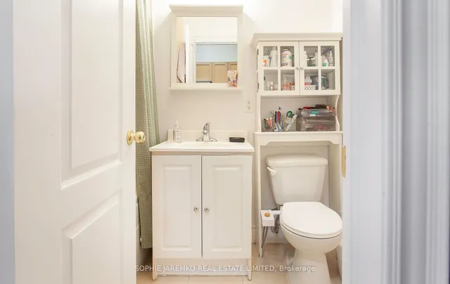 Additional image 31 of 26 Greensides Ave