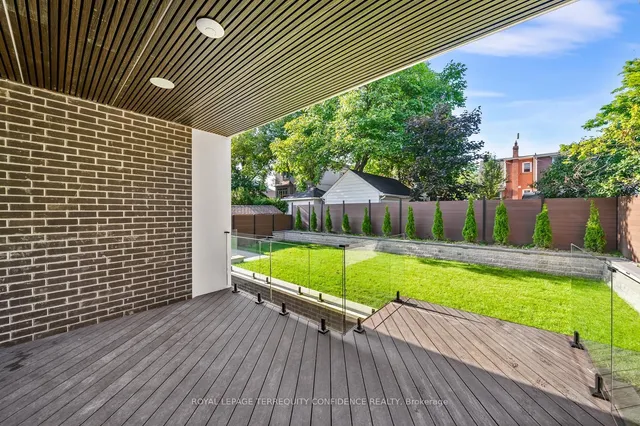 Additional image 36 of 184 Poyntz Ave