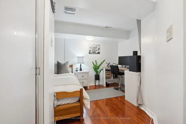 Additional image 31 of 20 Scarfair Ptwy