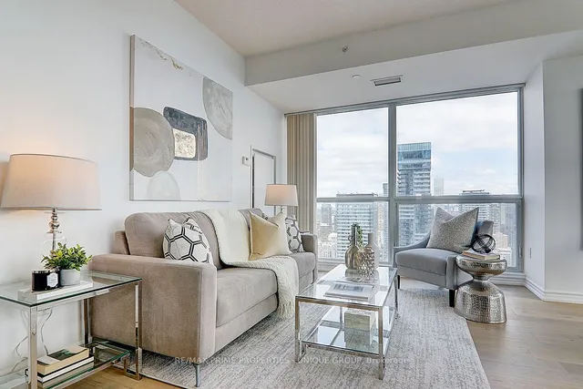 Additional image 14 of 386 Yonge St Unit 5202