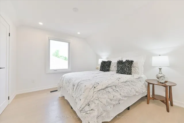 Additional image 16 of 22 Donora Dr