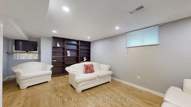 Additional image 19 of 1 Fairbourne Cres