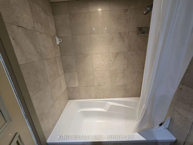 Additional image 10 of 2737 Keele St Unit 829