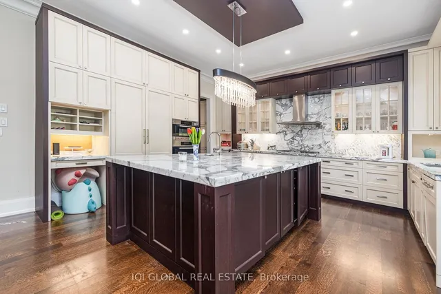 Additional image 11 of 26 Citation Dr