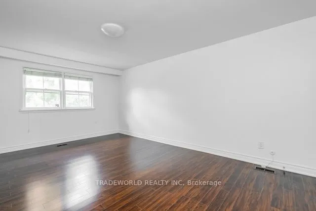 Additional image 20 of 133 Bannatyne Dr