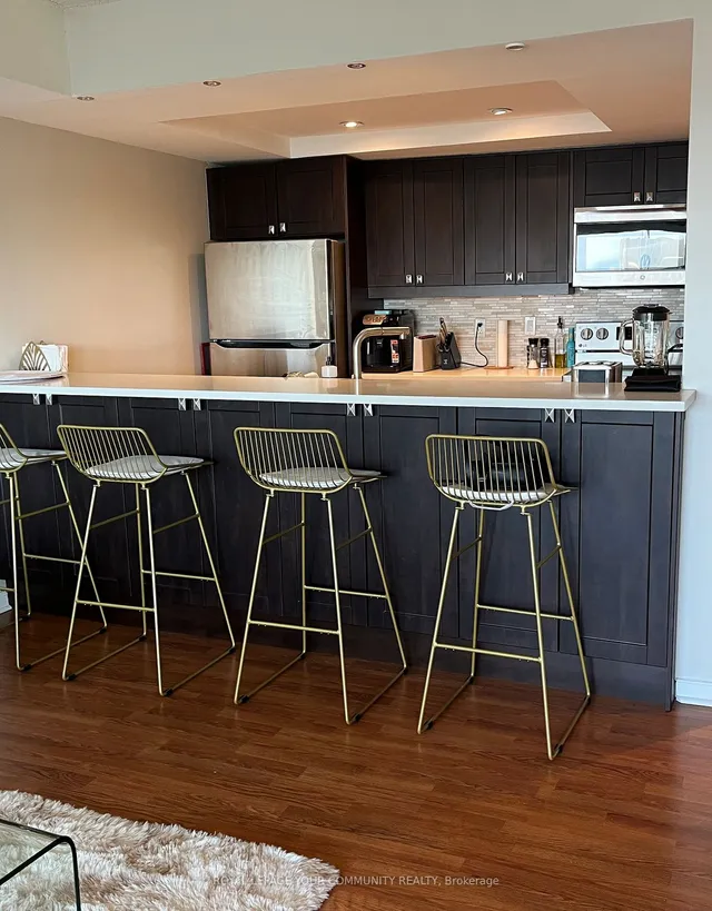 Additional image 12 of 77 Harbour Sq Unit 1611