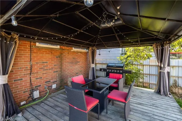 Additional image 31 of 55 Allan Ave