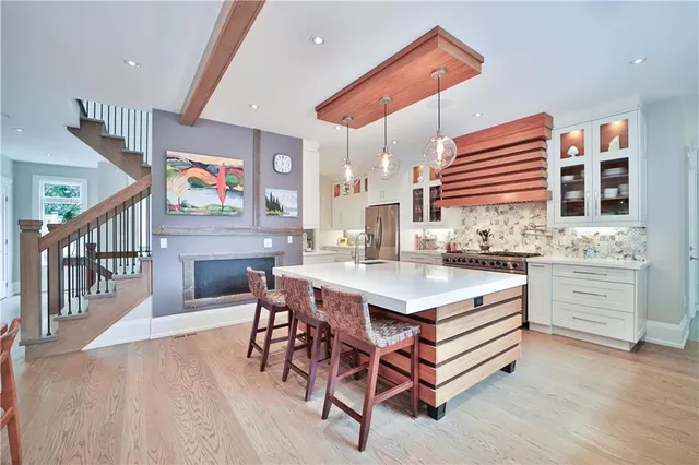 Additional image 41 of 298 SHOREVIEW Rd