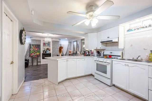 Additional image 31 of 138 Beaverbrook Ave