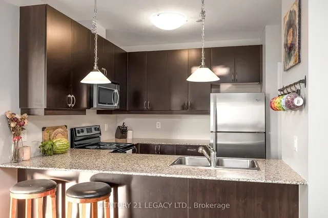 Additional image 19 of 383 Main St Unit 424