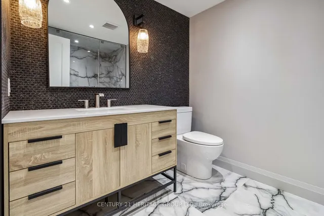 Additional image 18 of 734 Robertson Cres
