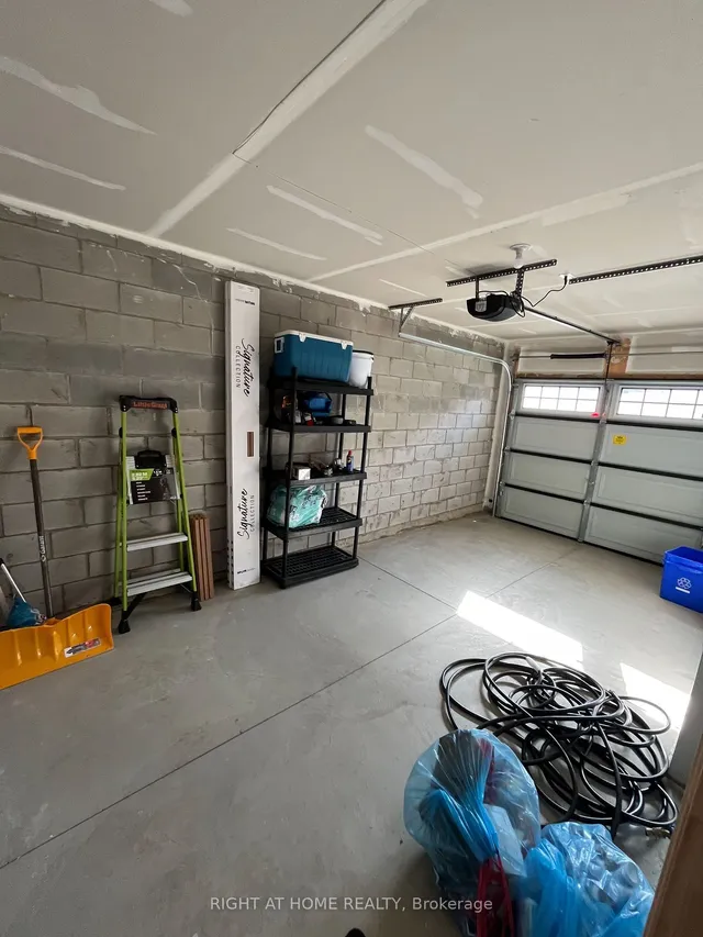 Additional image 30 of 30 MIA Dr Unit 1