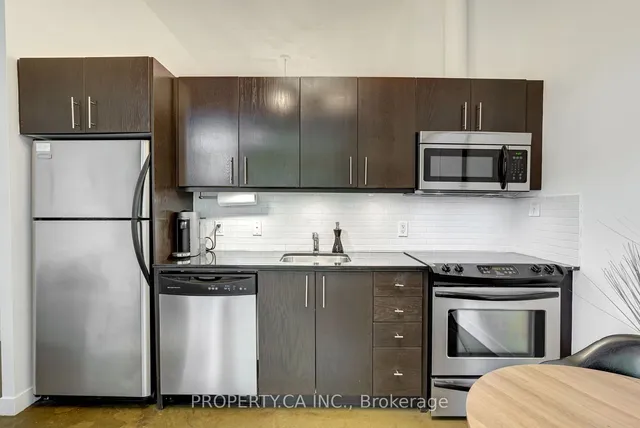 Additional image 11 of 201 Carlaw Ave Unit 201