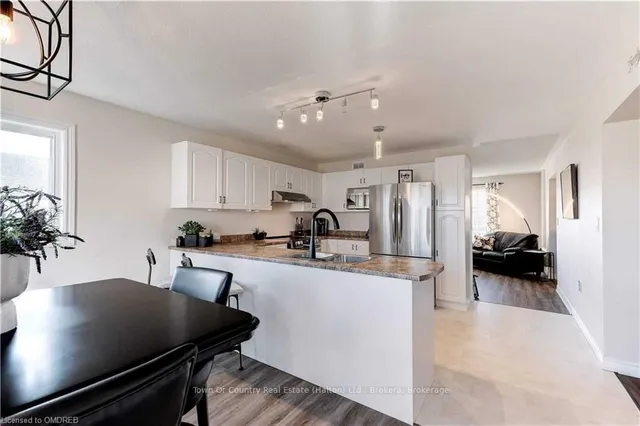 Additional image 14 of 145 GLENARIFF Dr