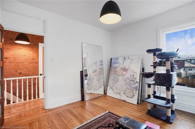 Additional image 10 of 136 East Ave