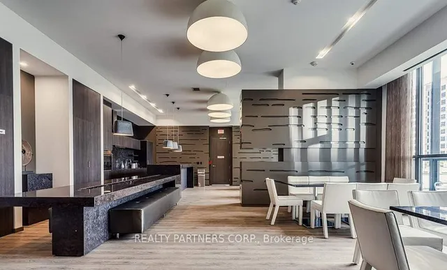 Additional image 12 of 101 Charles St Unit 1207