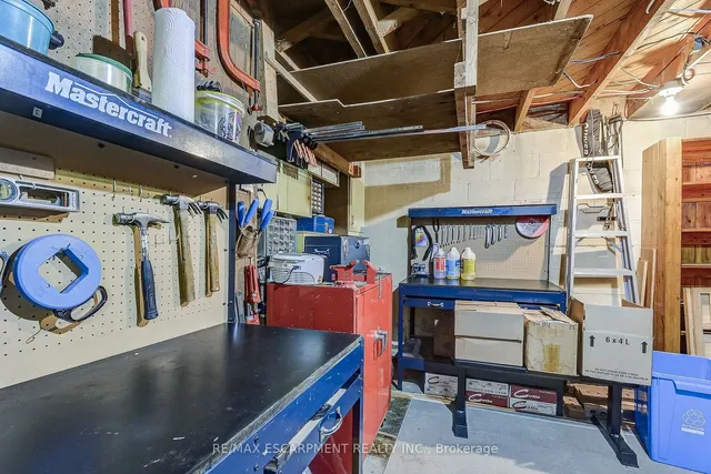 Additional image 32 of 8 Bromley Rd