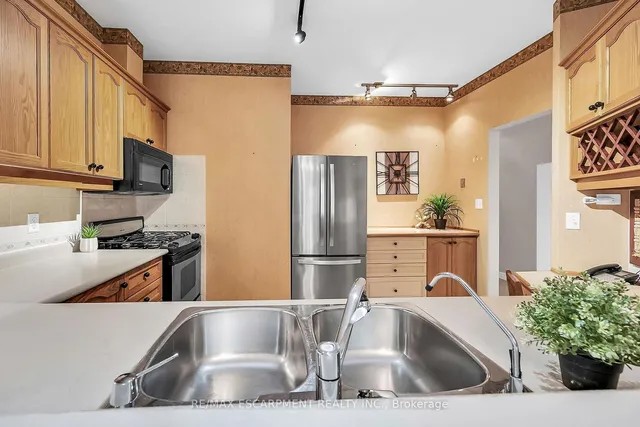 Additional image 14 of 54 Greentrail Dr