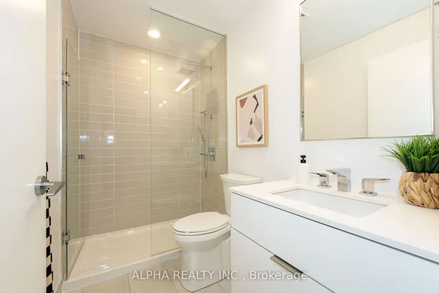 Additional image 11 of 20 Lombard St Unit 3907