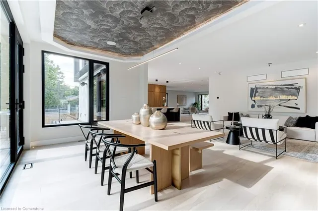 Additional image 18 of 298 Strathcona Dr