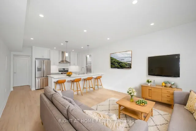 Additional image 13 of 72 Dundurn St