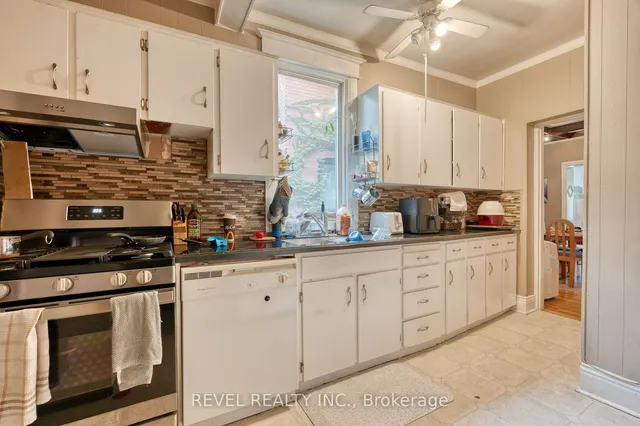 Additional image 8 of 34 Sherman Ave