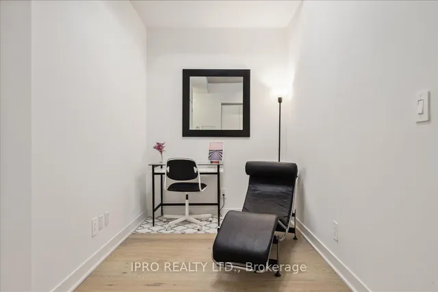 Additional image 19 of 2720 Dundas St Unit 201