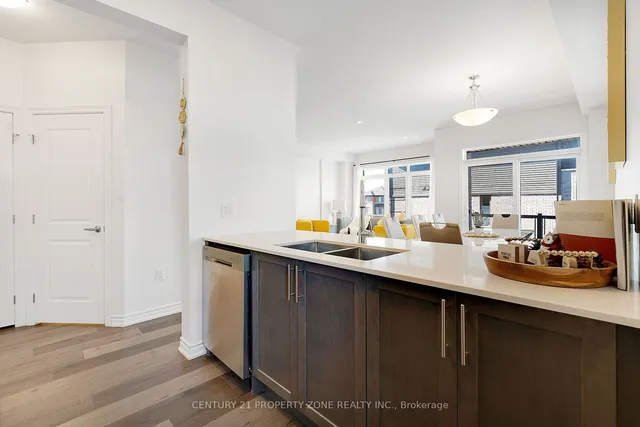 Additional image 12 of 61 Soho St Unit 102