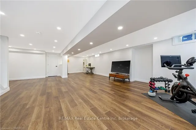 Additional image 37 of 884 HEMLOCK Dr