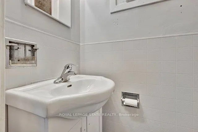 Additional image 22 of 304 Emerald St