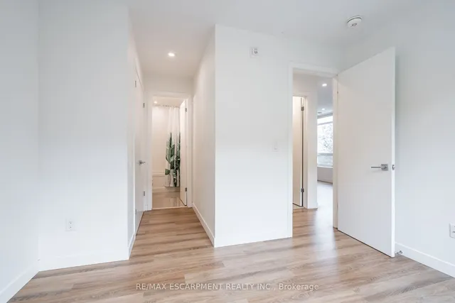 Additional image 21 of 467 Charlton Ave Unit 308