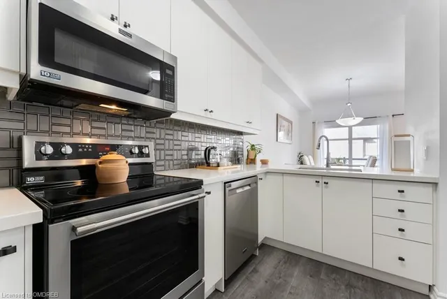 Additional image 12 of 61 Soho St Unit 84