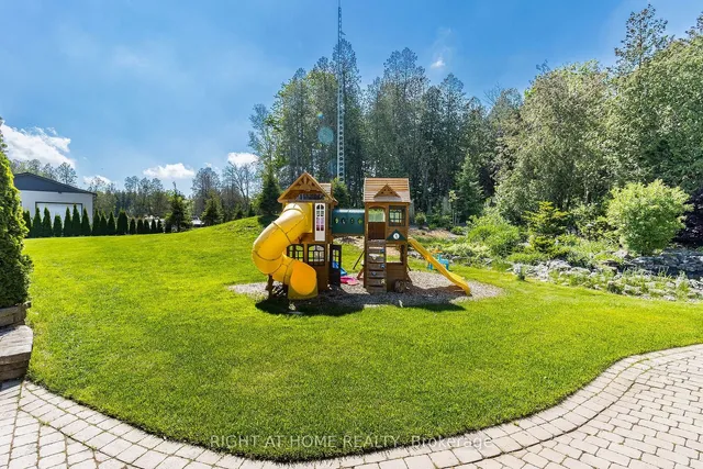 Additional image 32 of 13640 Guelph Line