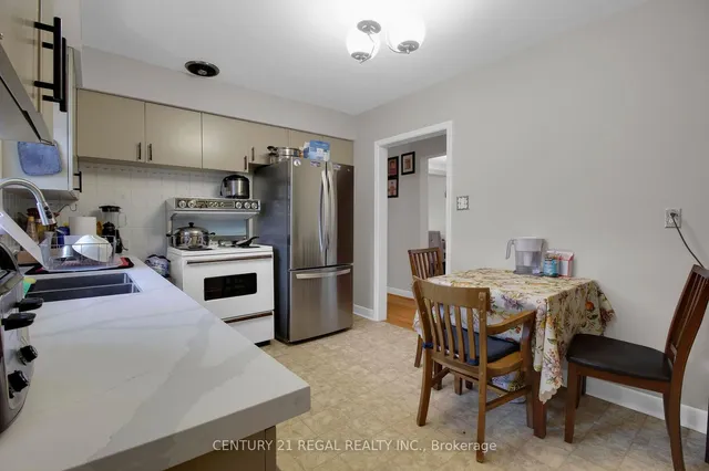 Additional image 12 of 63 Poynter Dr