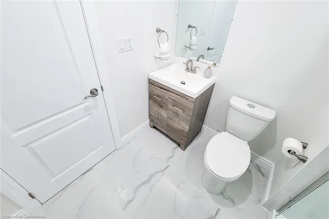 Additional image 37 of 55 Alexsia Crt