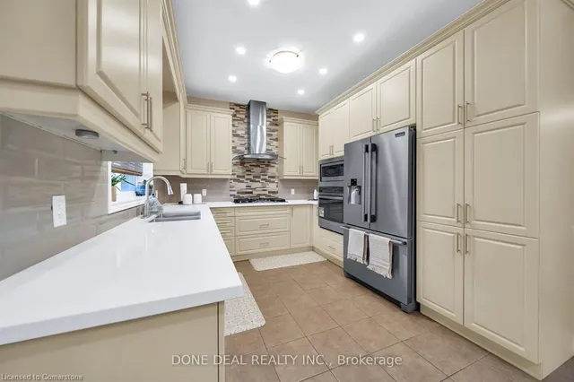 Additional image 12 of 21 Bellagio Ave