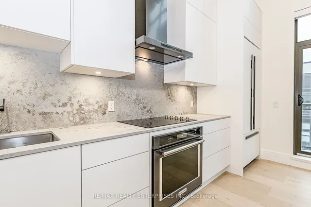 Additional image 17 of 112 King St Unit #PH05