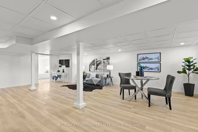 Additional image 26 of 20 Burfield Ave