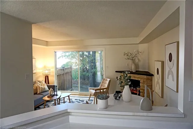 Additional image 5 of 2015 Cleaver Ave Unit 23